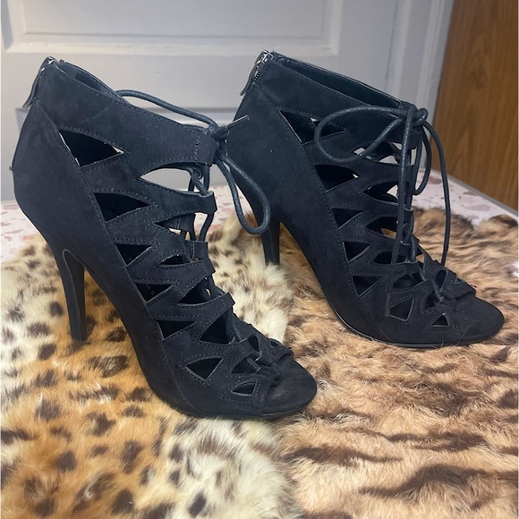 3/$20 💥 Chinese Laundry Strappy Lace-up Black Heels | Size 6.5 - Picture 3 of 10